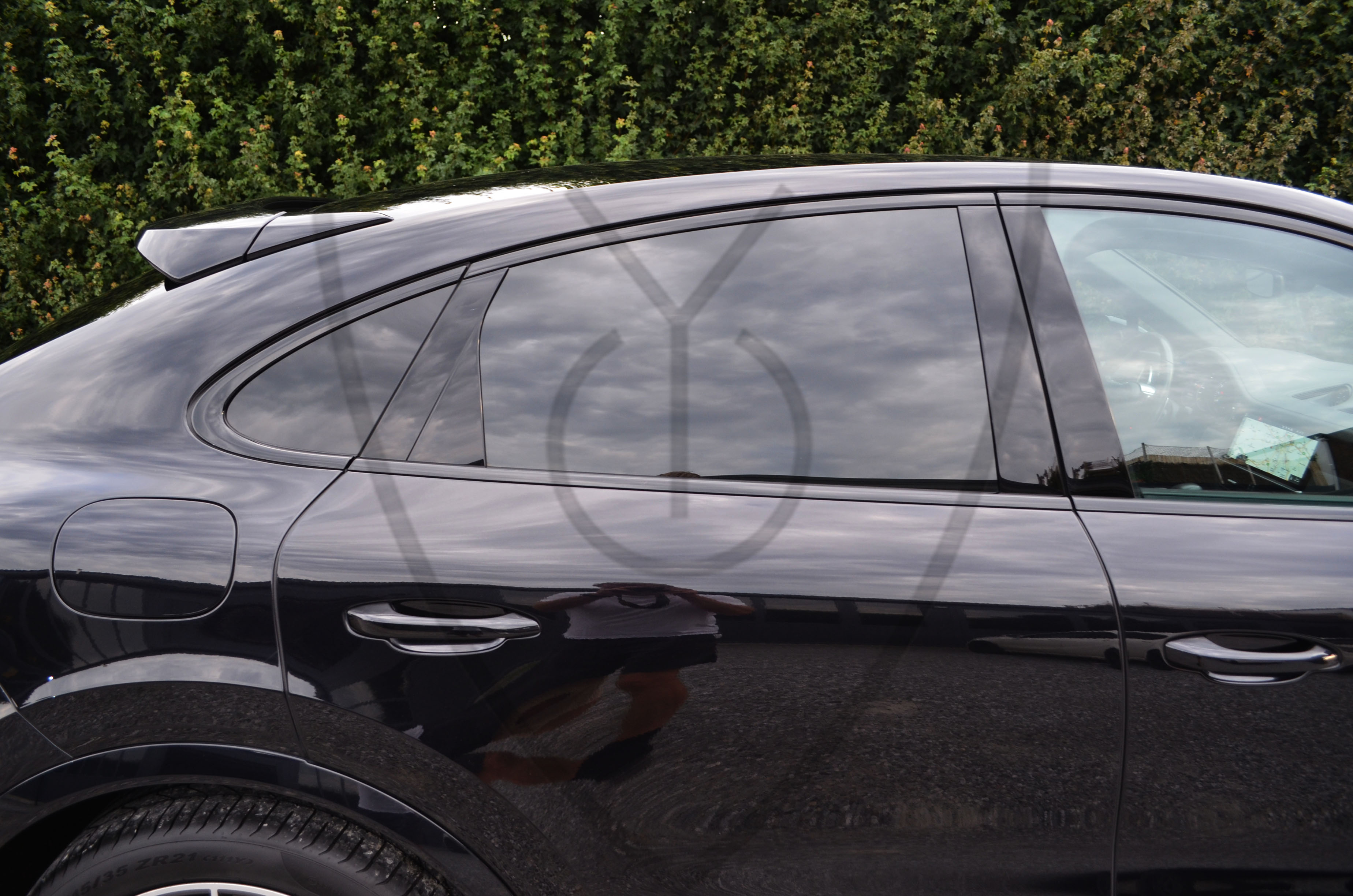 PORSCHE CAYENNE COUPE — image 23